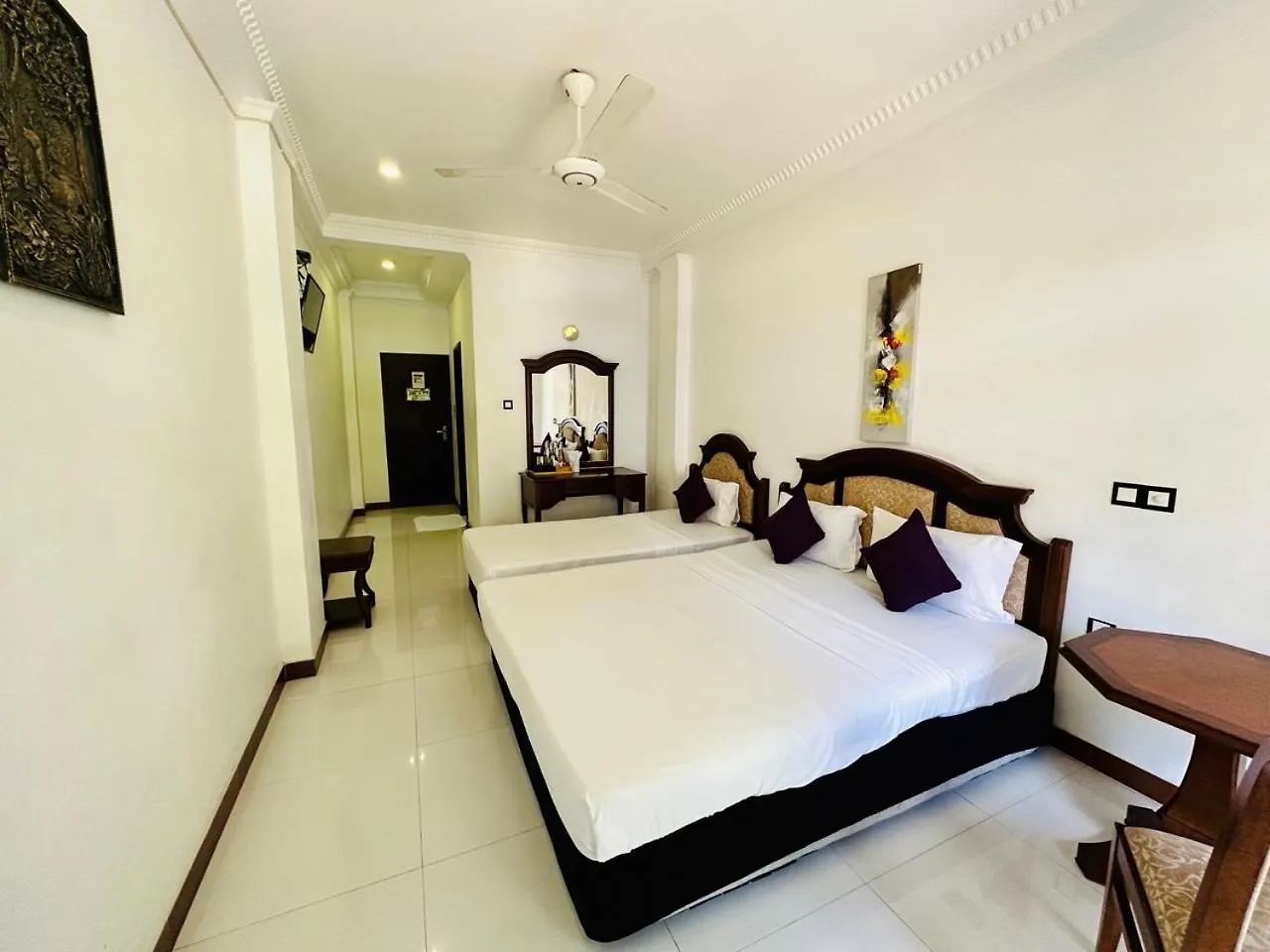 Hotel Rivora Gallery Kandy