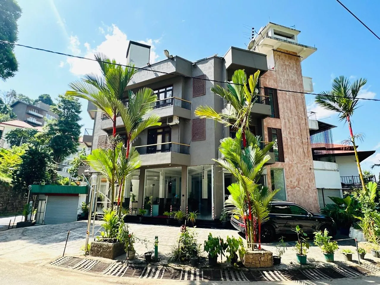 *** Hotel Rivora Gallery Kandy Sri Lanka