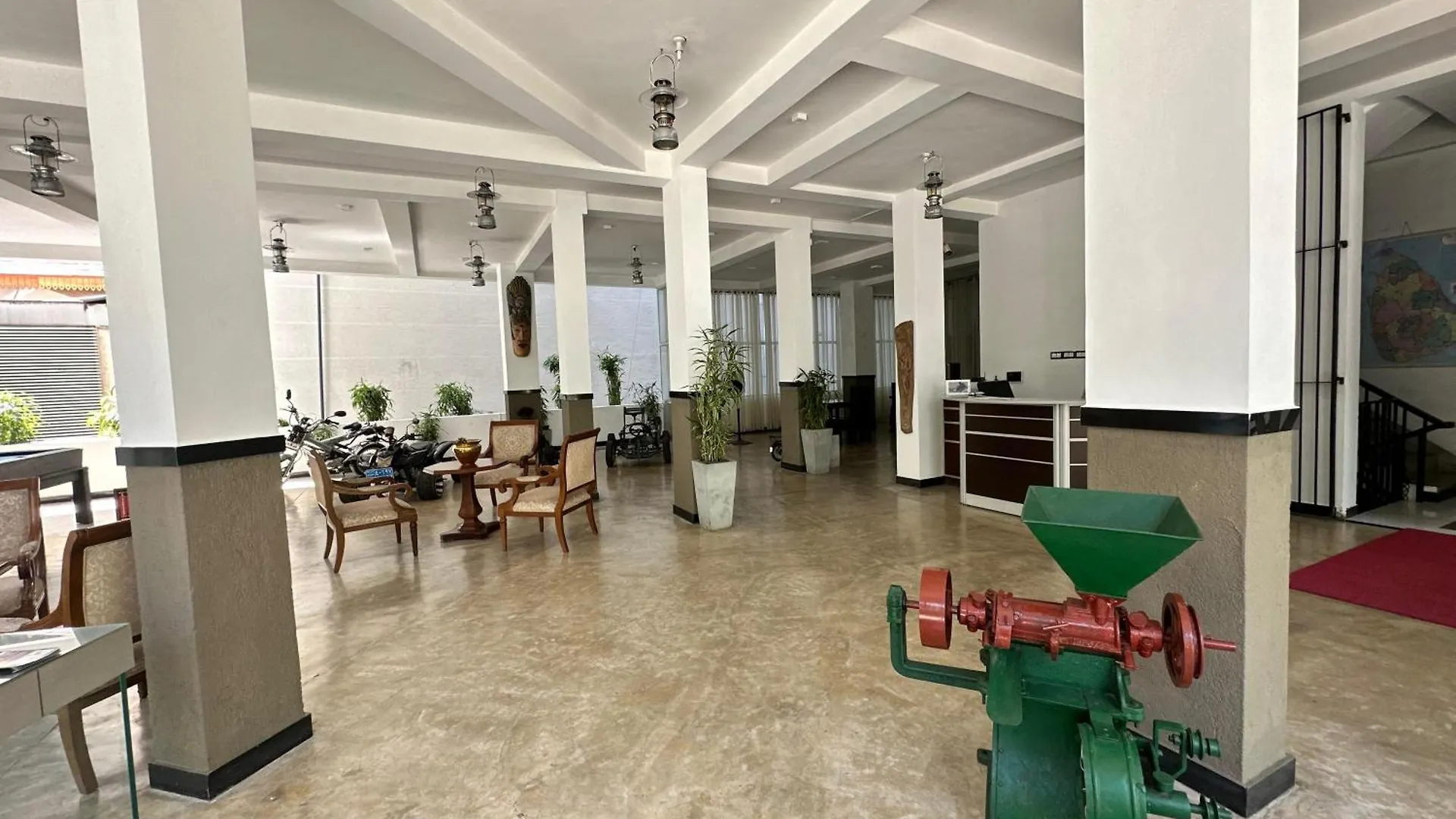 Hotel Rivora Gallery Kandy