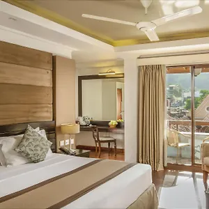 Hotel By Earl's