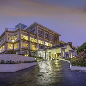 4* Hotel Topaz